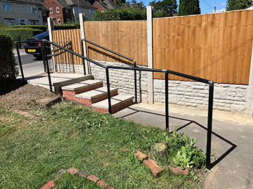 Easi-Rail Handrails 6 Younique Healthcare | Wheelchairs, Powerchairs, Ramps, Healthcare, Rehab, Mobility, Scooters in the West Midlands | 0121 630 3850 Fully galvanised and powder coated Younique Healthcare & Mobility The Details Our Easirail handrails system uses high quality materials and finishes and is designed to be fast to install.